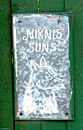 Niknis suns